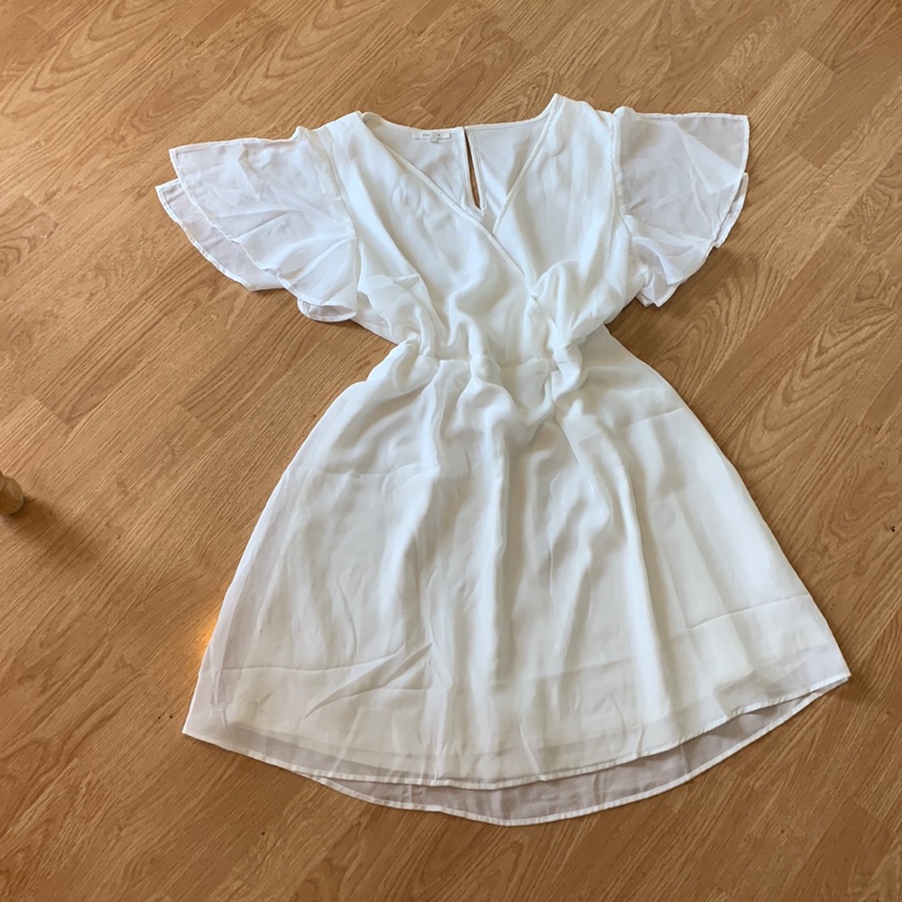 White dress bridal dinner flowy angel bell sleeves, tie waist v neck